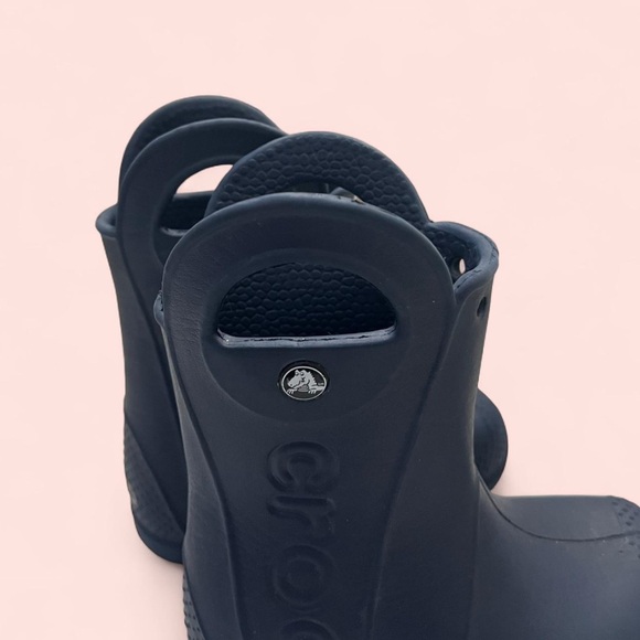 8C Crocs Handle It Navy Blue Toddler Boy Toddler Girl Rain Boots Unisex Boots - Picture 7 of 8
